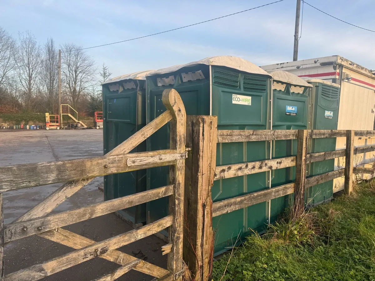 Toilets portable €250 chemical or tank 7 available - Image 2