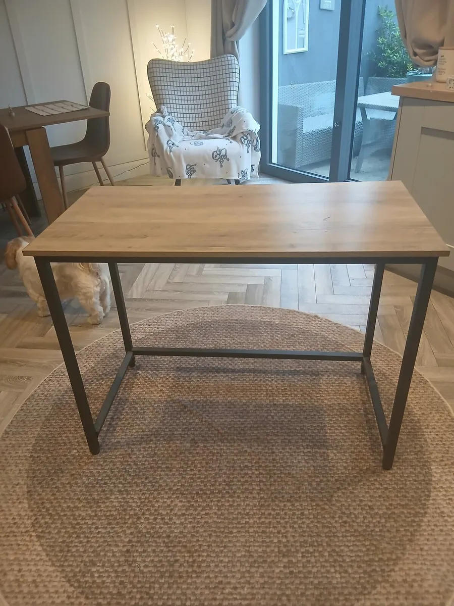 Computer desk - Image 2