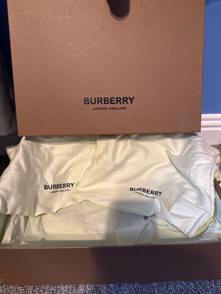 Burberry trainers - Image 3