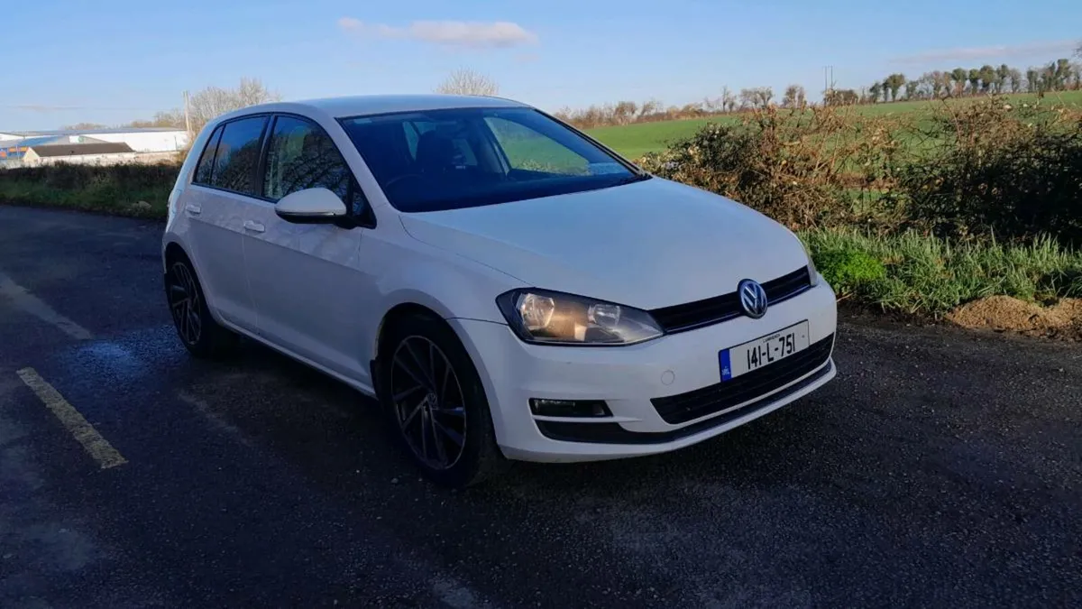 Volkswagen golf - Image 2