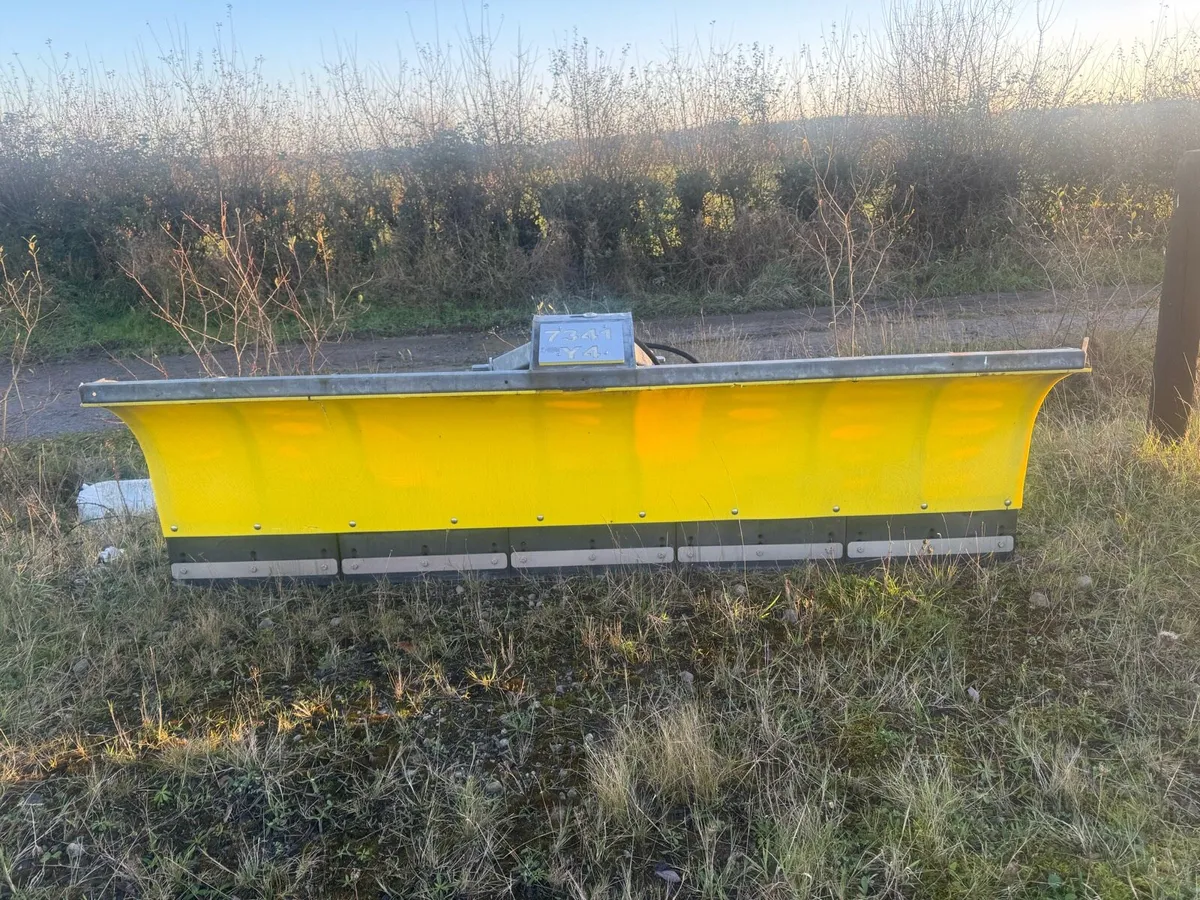 New Snow plough scraper hydraulic - Image 1