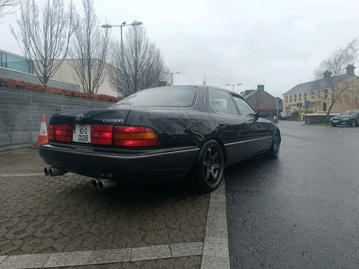 Toyota celsior v8 - Image 3