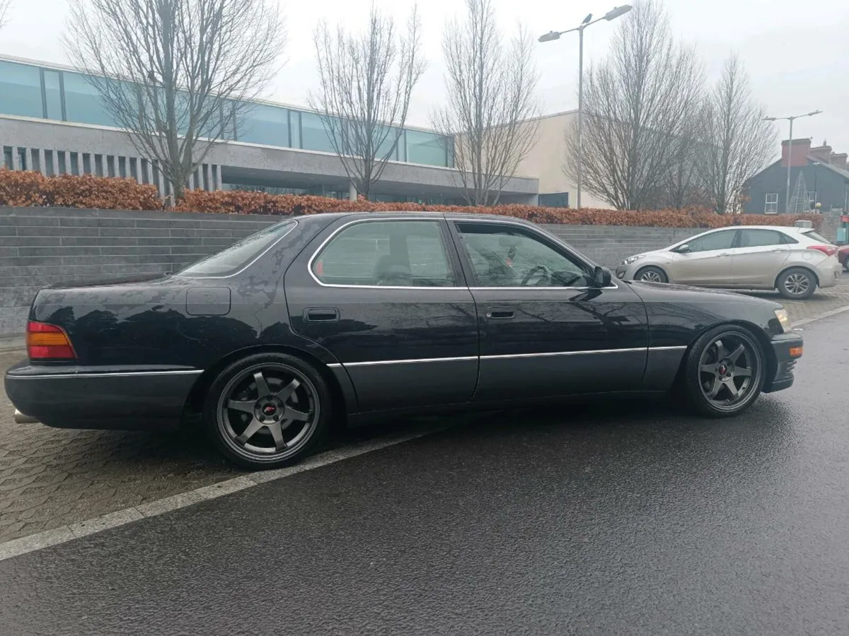 Toyota celsior v8 - Image 4