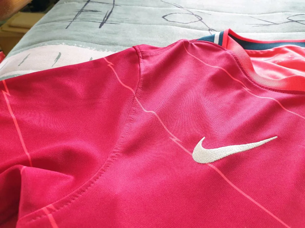 Liverpool Football Club Home Jersey 2021 to 2022 S - Image 4