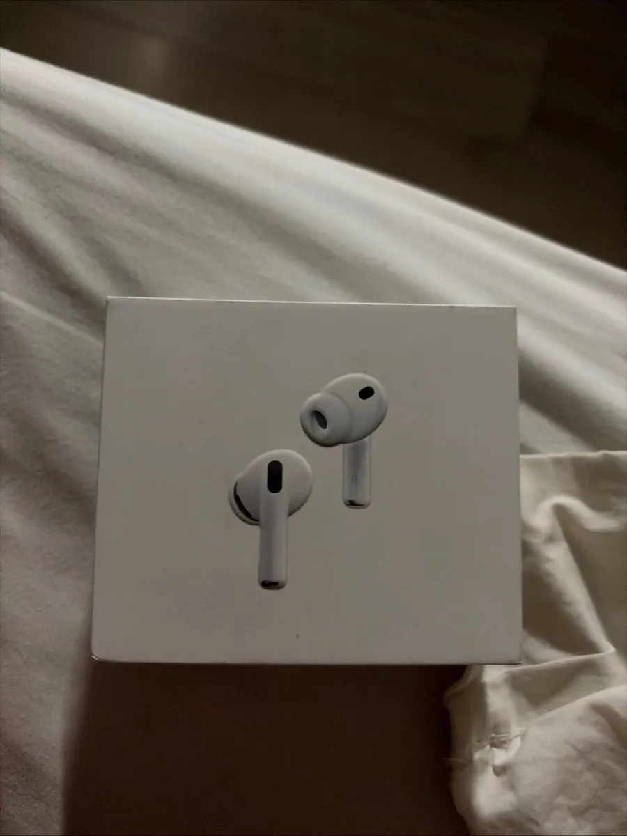 AirPods Pro 3 - Image 1