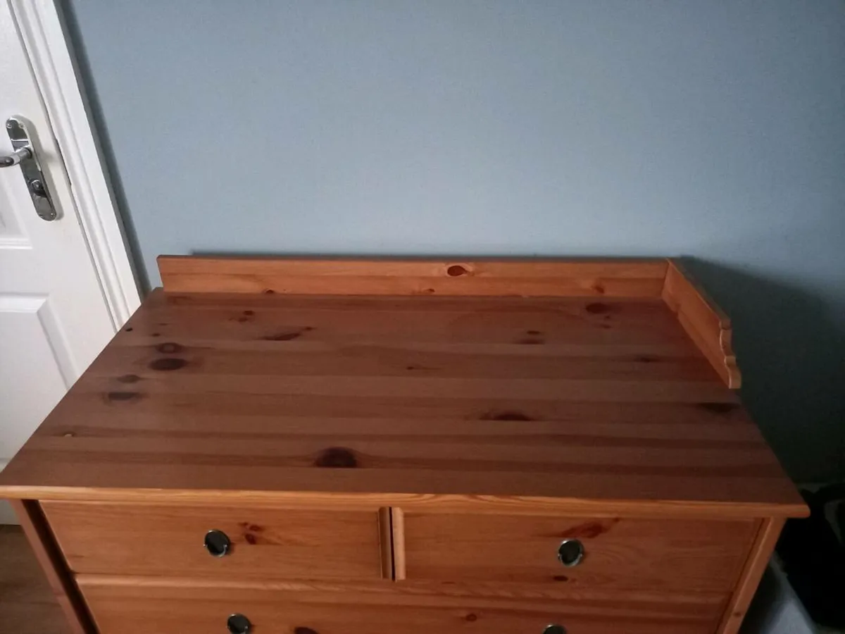 Solid Wood quality chest of drawers - Image 2