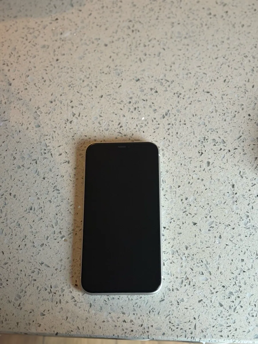 White iPhone 11 64GB - Image 3