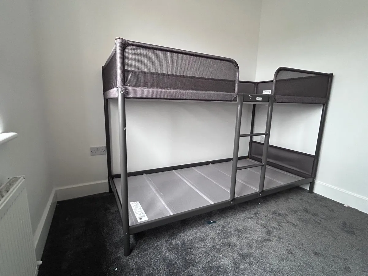 Bunk bed - Image 1