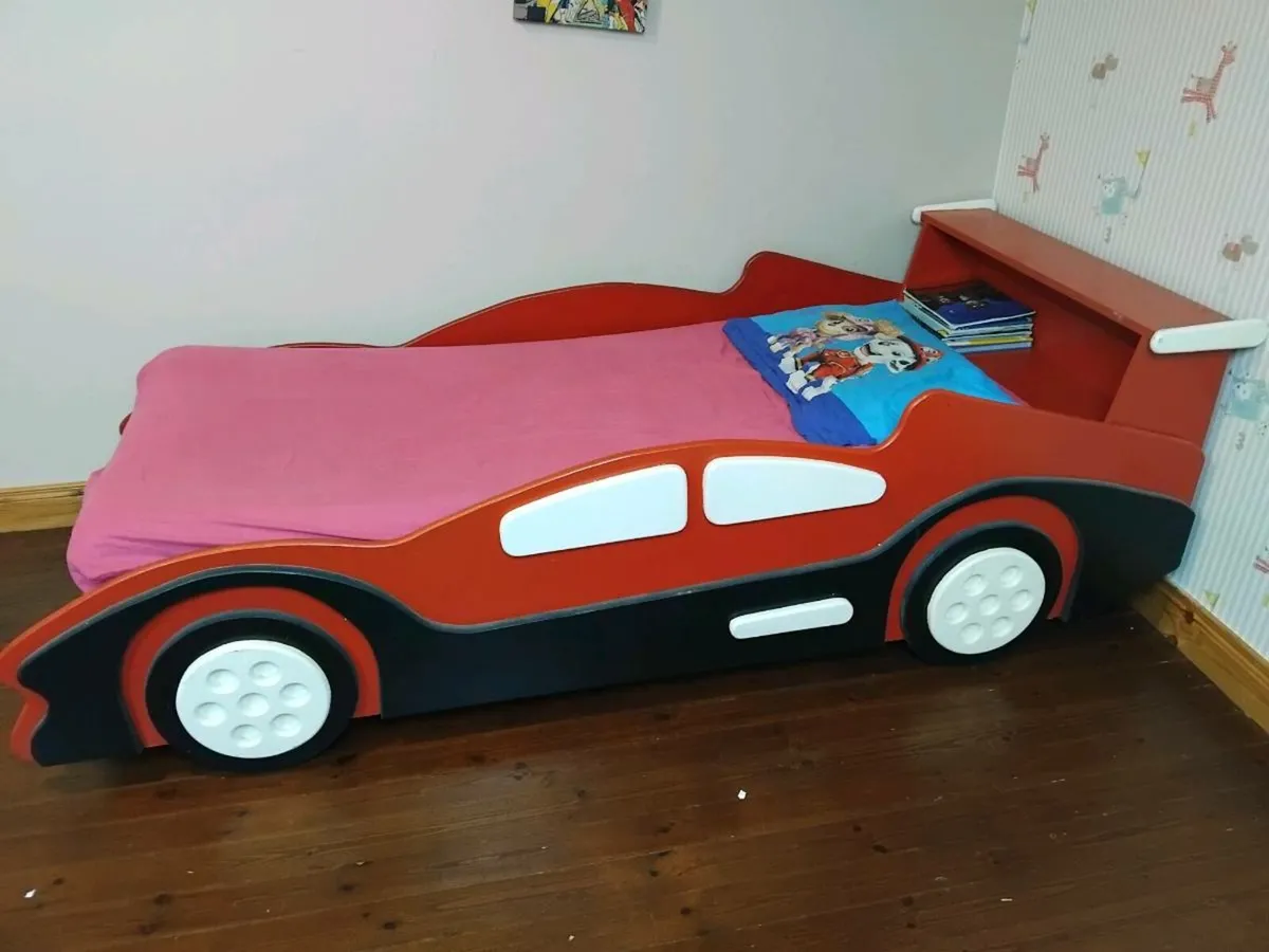 Kids car bed - Image 1