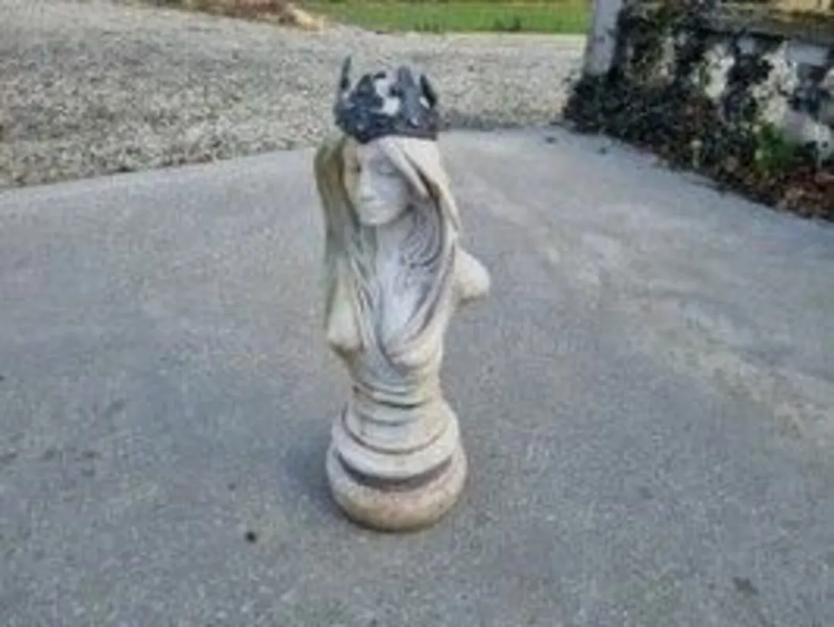 Heavy Stone Bust of Queen Guinevere - Image 2