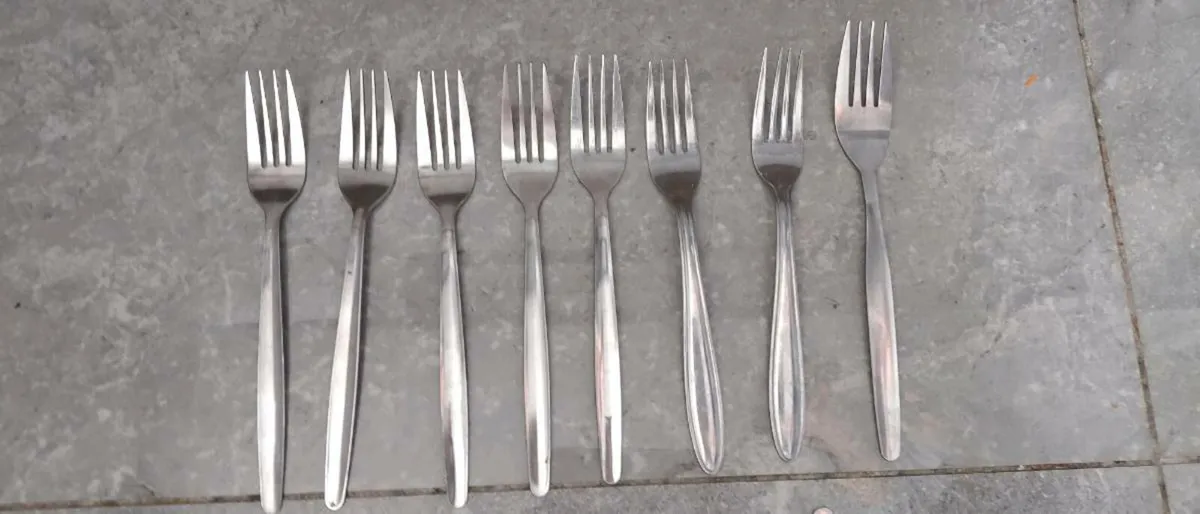 Cutlery not much used - Image 4