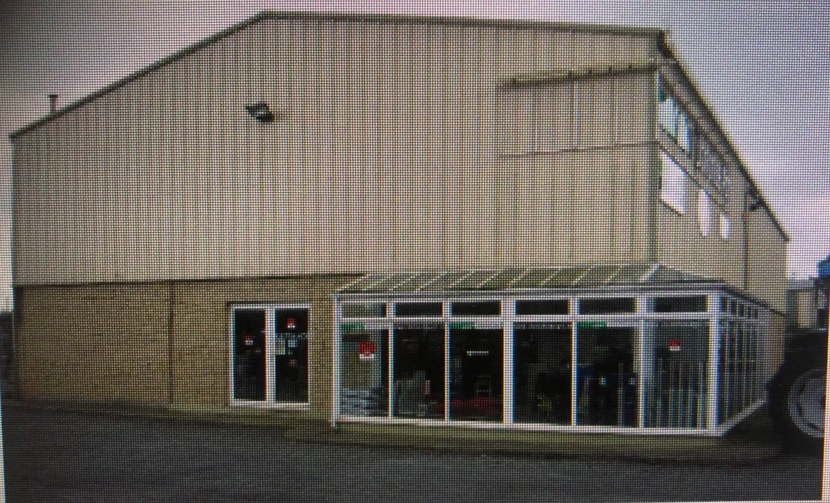 Commercial property for rent - Image 2