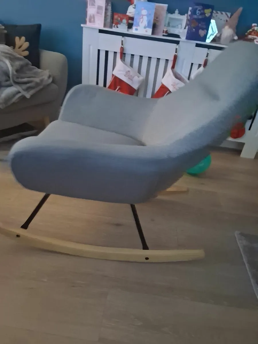 Rocking chair - Image 2