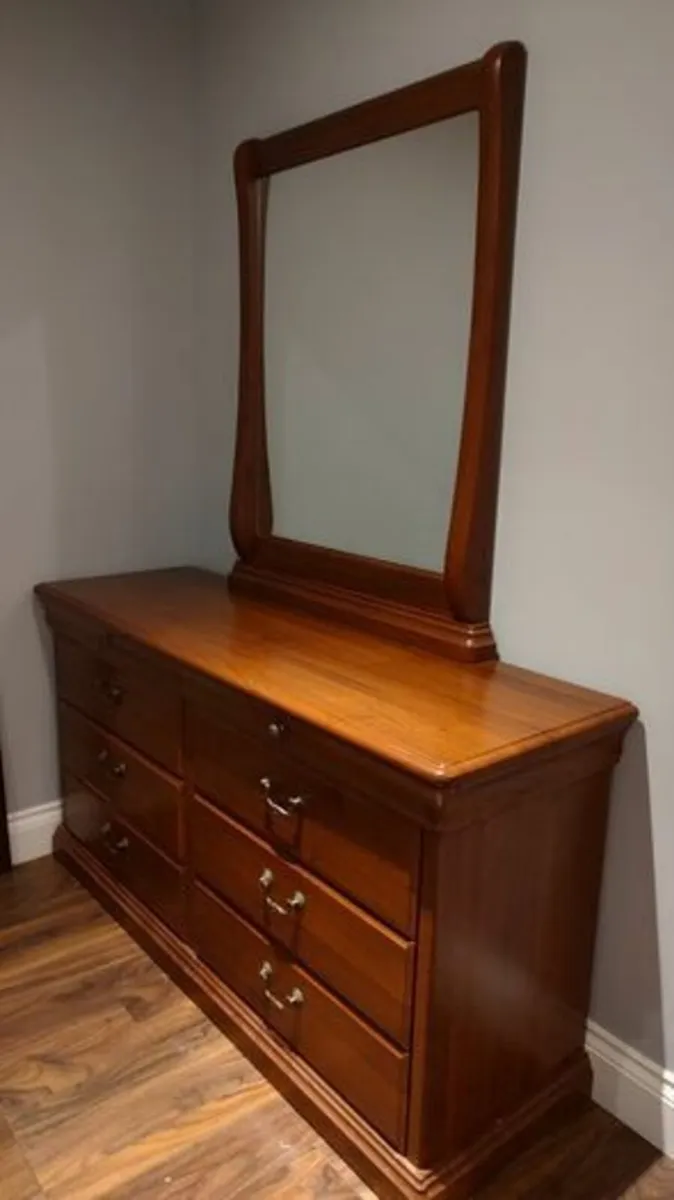 Rosewood Dresser. - Image 2
