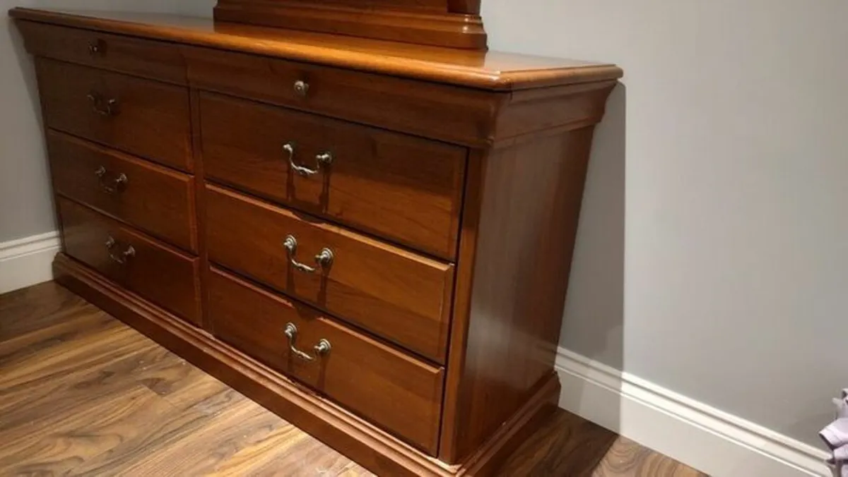 Rosewood Dresser. - Image 4