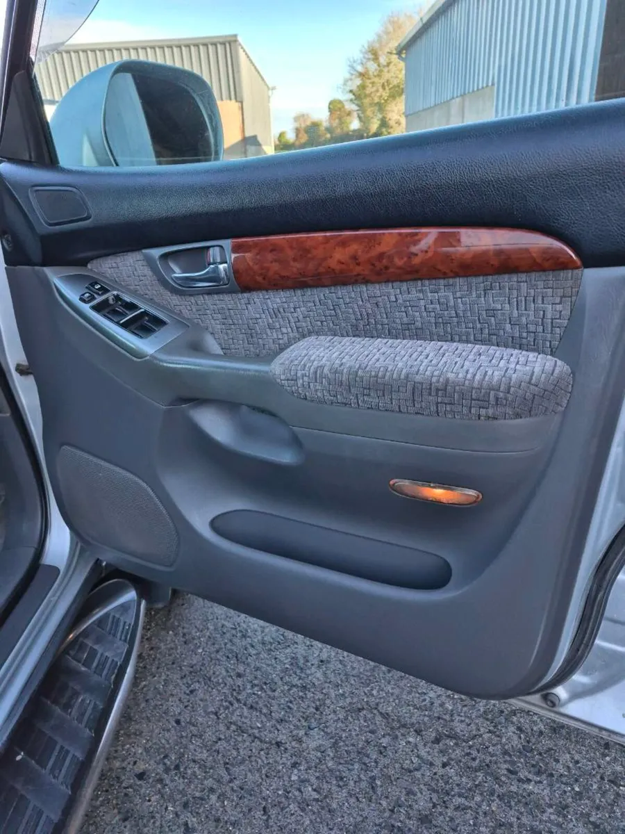 Toyota Land Cruiser 2007, Long wheel base - Image 1