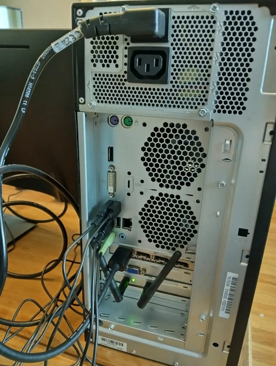 Fujitsu Windows 11 PC System (i7 9th Gen) - Image 3