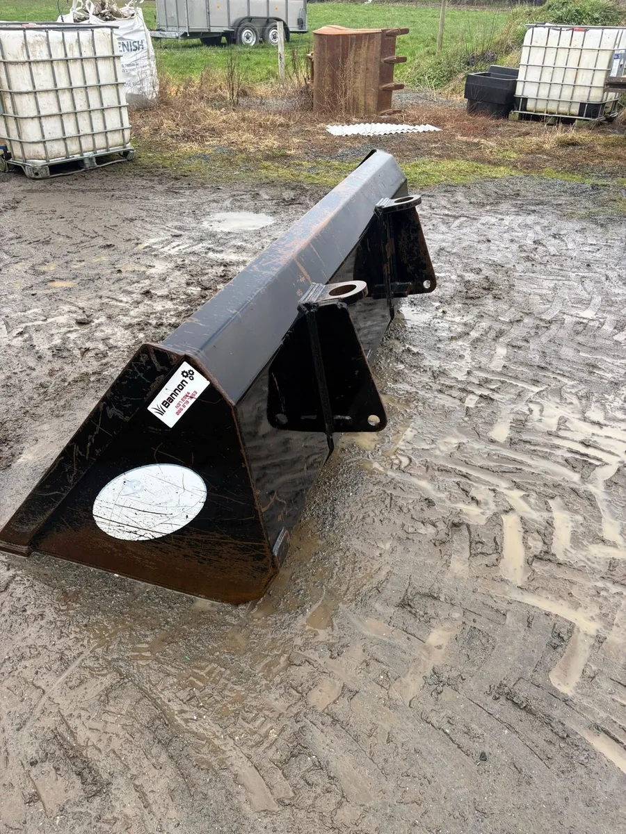 Pin & cone bucket pallet forks & spike - Image 1