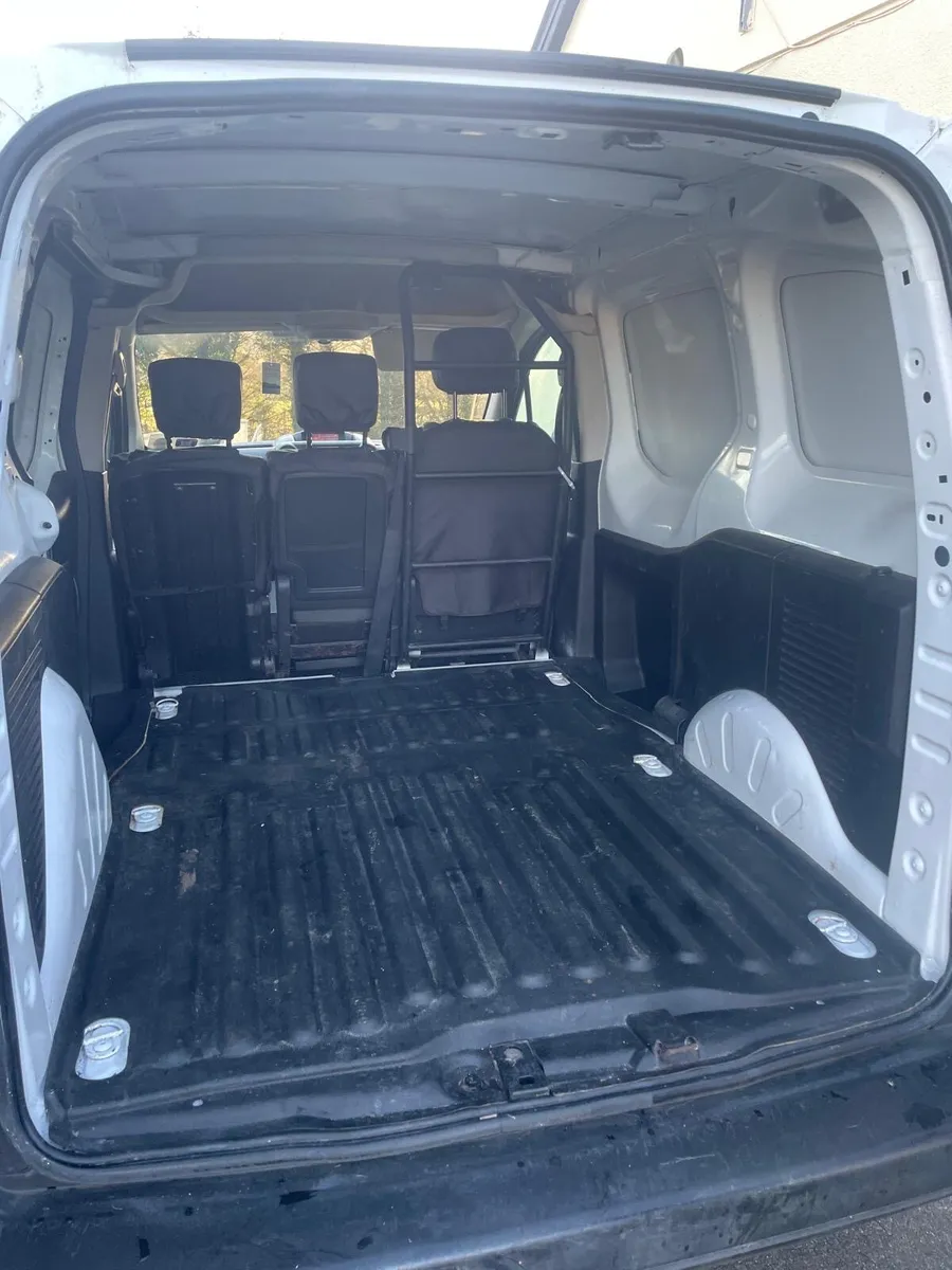 Citroen Berlingo 2017 3 seater - Image 4