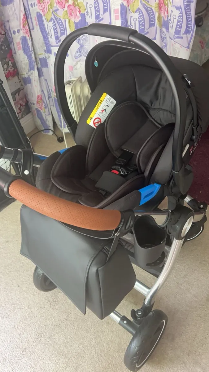 Baby Travel System - Image 4