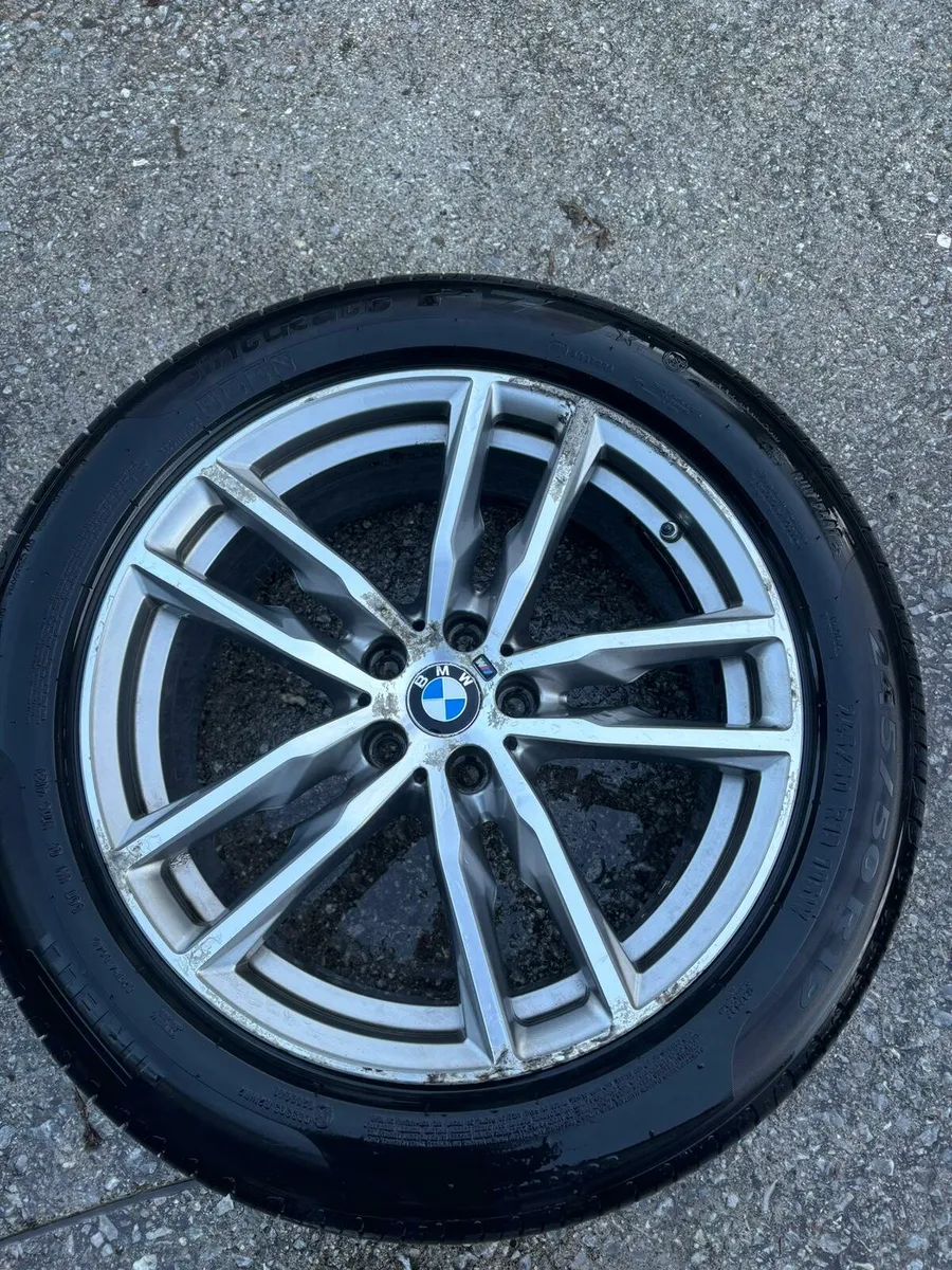 R19 GENUINE Bmw X3 2019 Alloys - Image 4