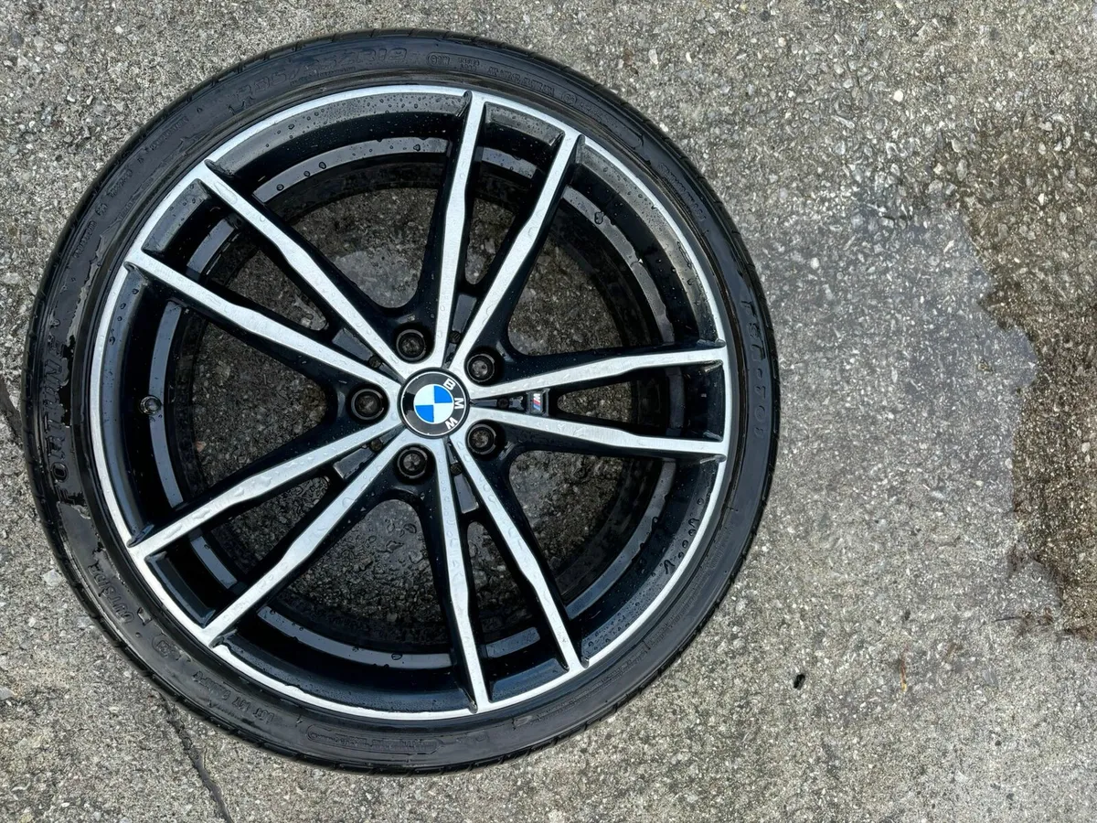 R19 GENUINE Bmw g20 3 series Alloys - Image 2