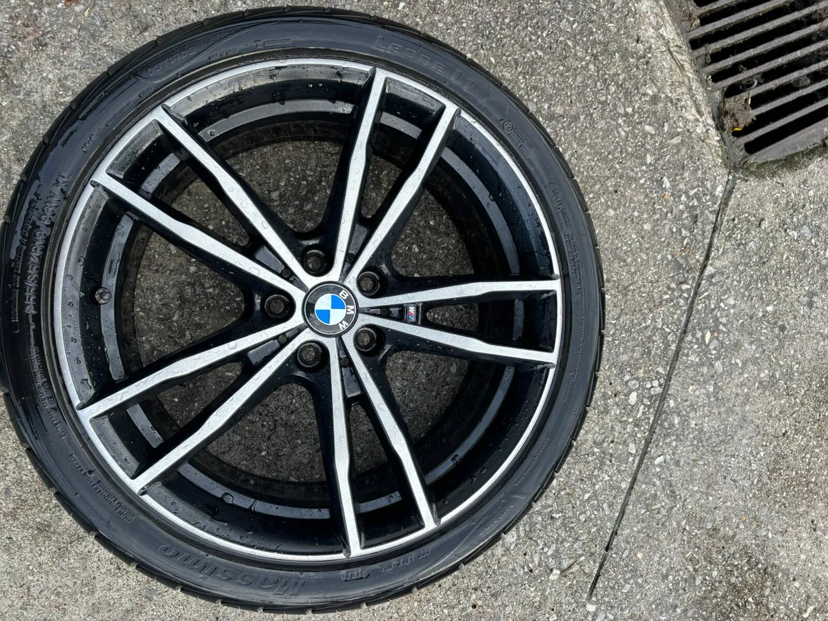 R19 GENUINE Bmw g20 3 series Alloys - Image 3