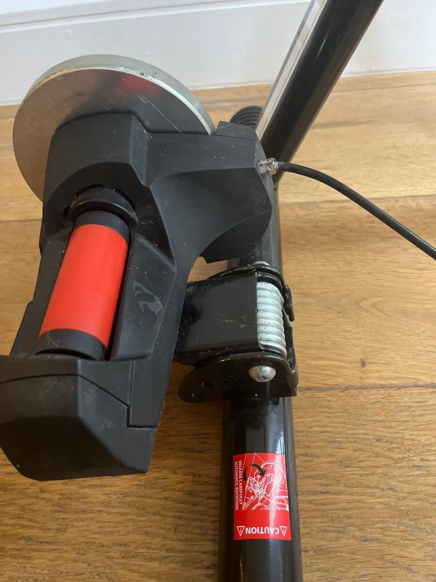 Volare Elite bike trainer - Image 2
