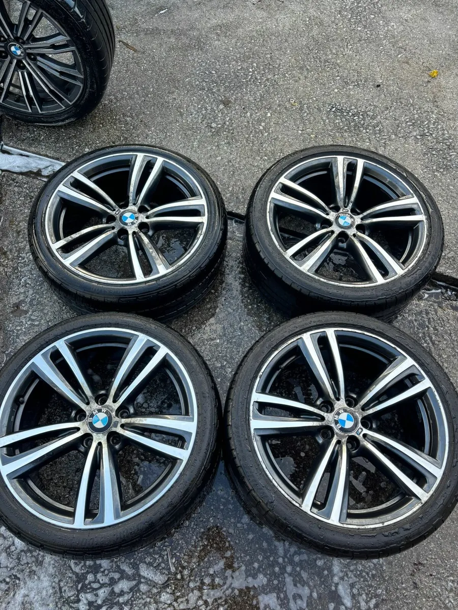 R19 GENUINE Bmw 4 series 2017 Alloys - Image 1