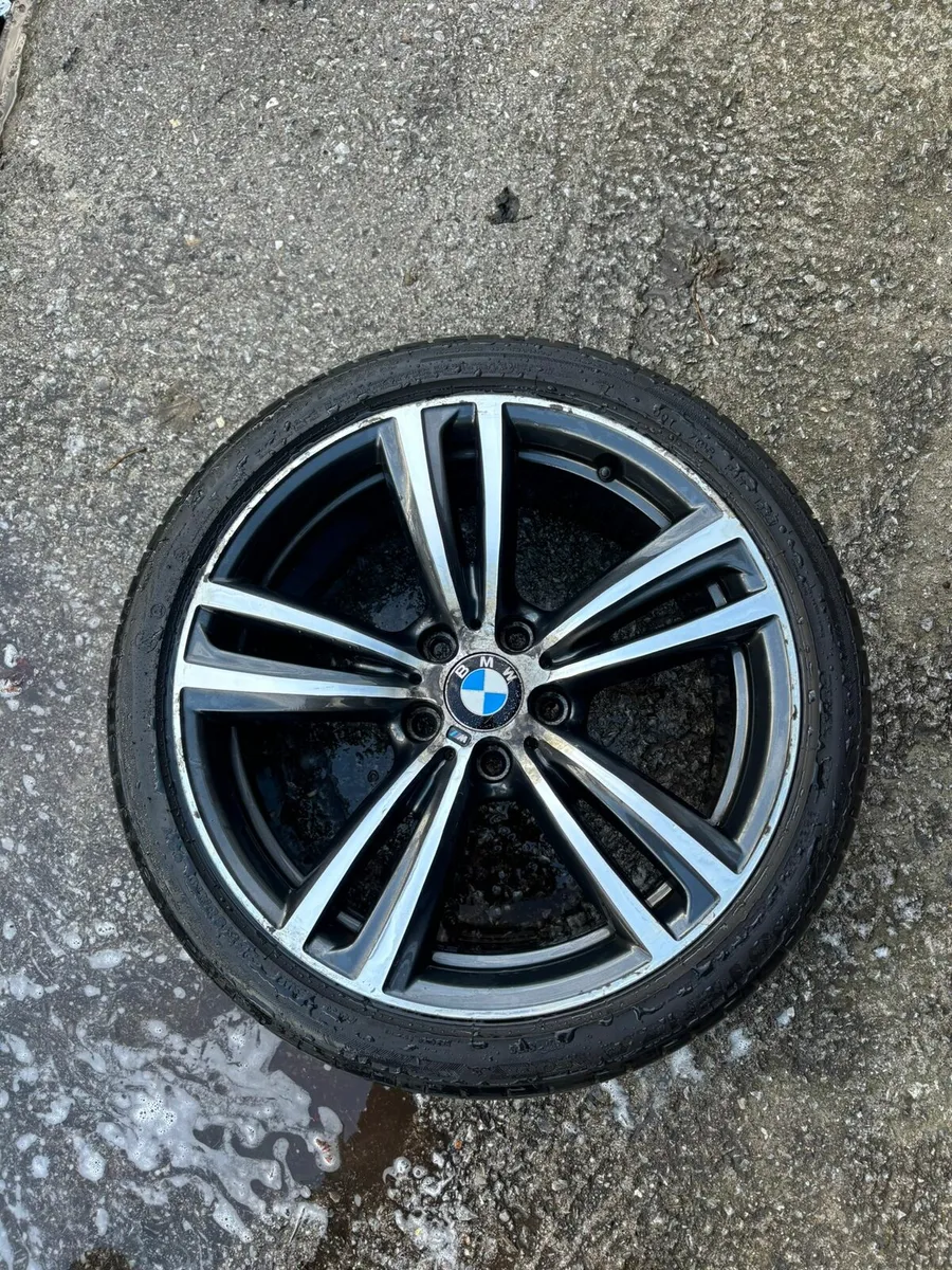 R19 GENUINE Bmw 4 series 2017 Alloys - Image 2