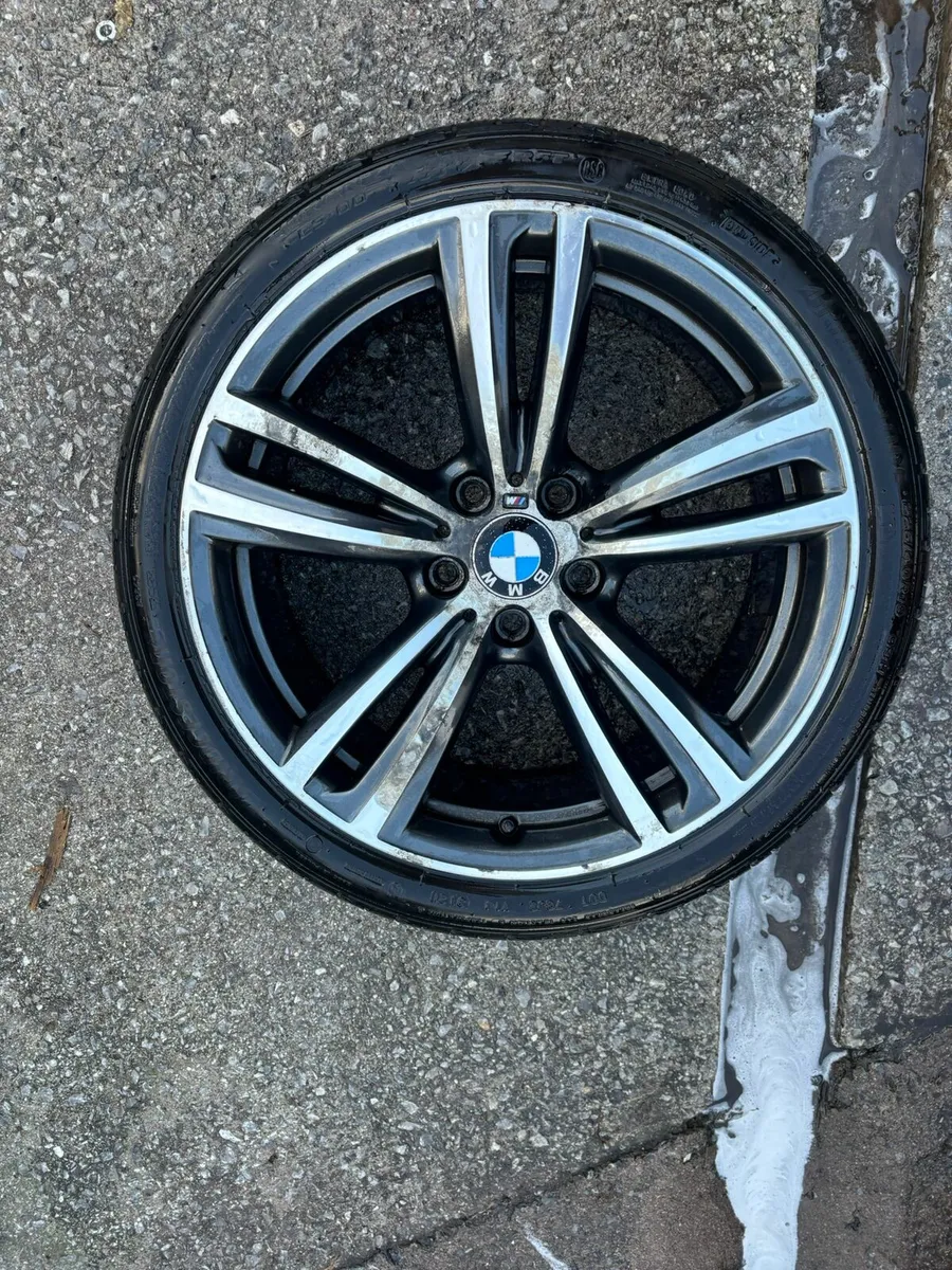 R19 GENUINE Bmw 4 series 2017 Alloys - Image 4