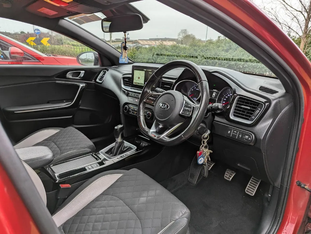 Kia Ceed 2019 - Image 4