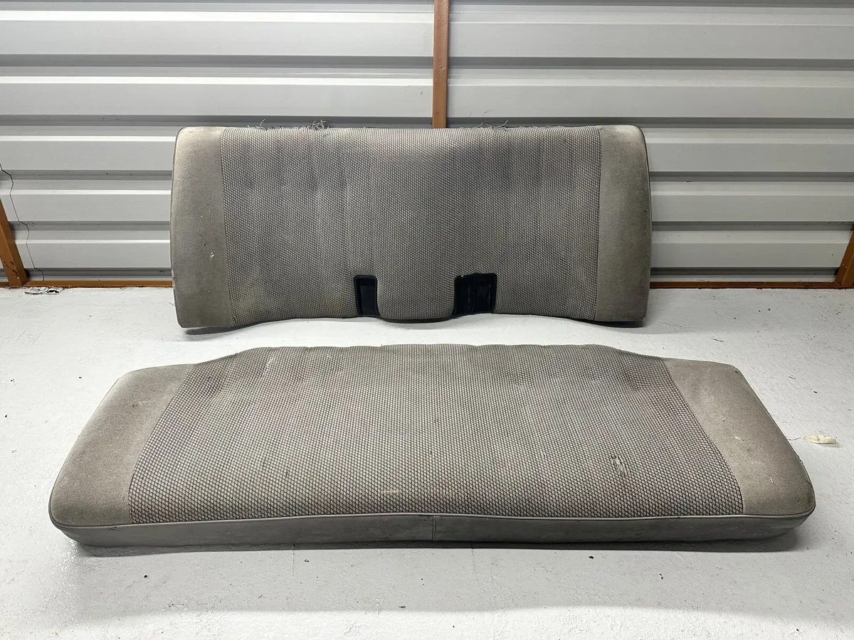 Free BMW E30 / E34 / Rangerover Sport L320 Parts - Image 1