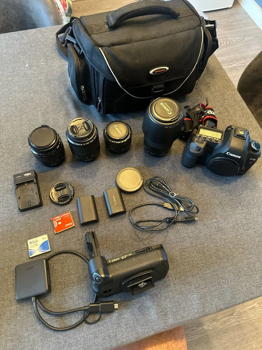 Canon 5D Mark II + Lenses & Accessories - Image 2