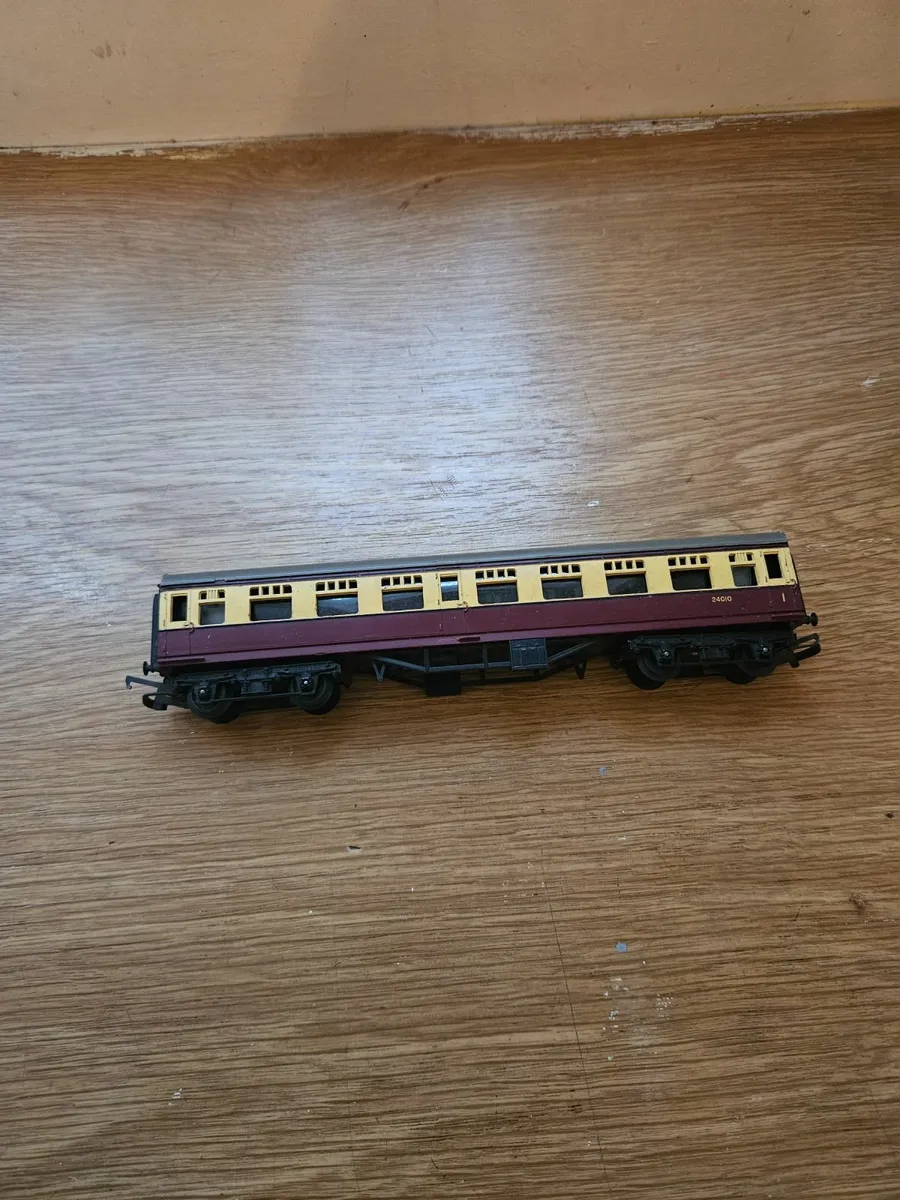 Hornby Triang OO Gauge Carraige