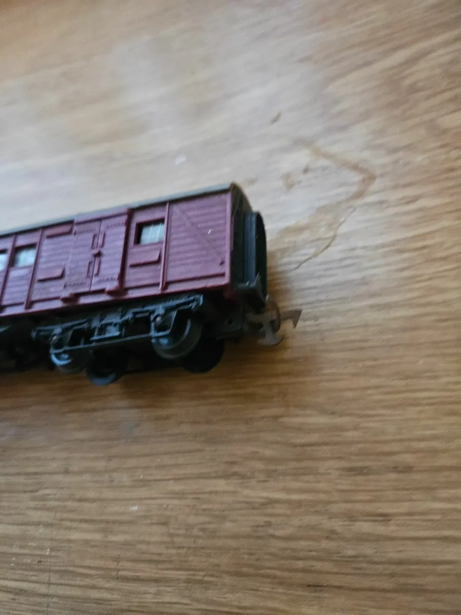 Hornby Triang OO Gauge Parcel Van - Image 4