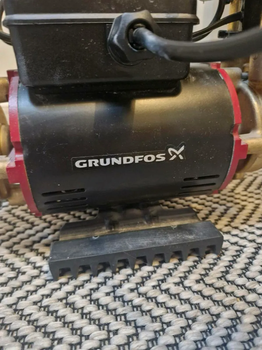 Grundfos Amazon Negative Twin Brass Shower Pump (S - Image 2