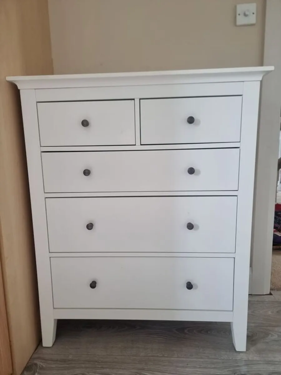 Chest of drawers - Image 1