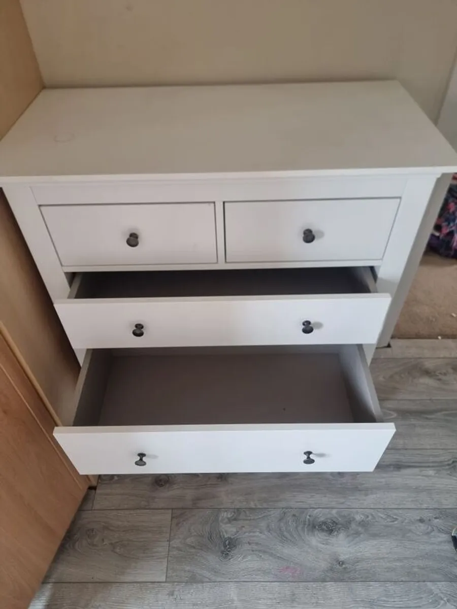 Chest of drawers - Image 2