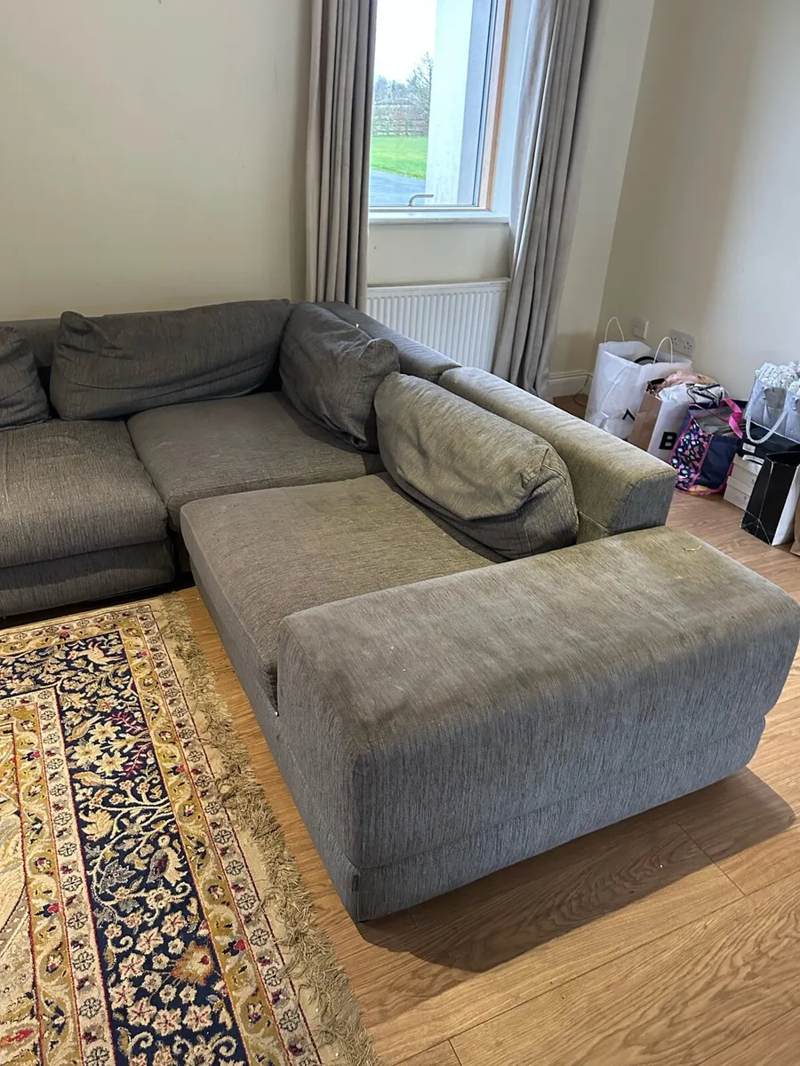 Corner L shaped sofa - Image 3