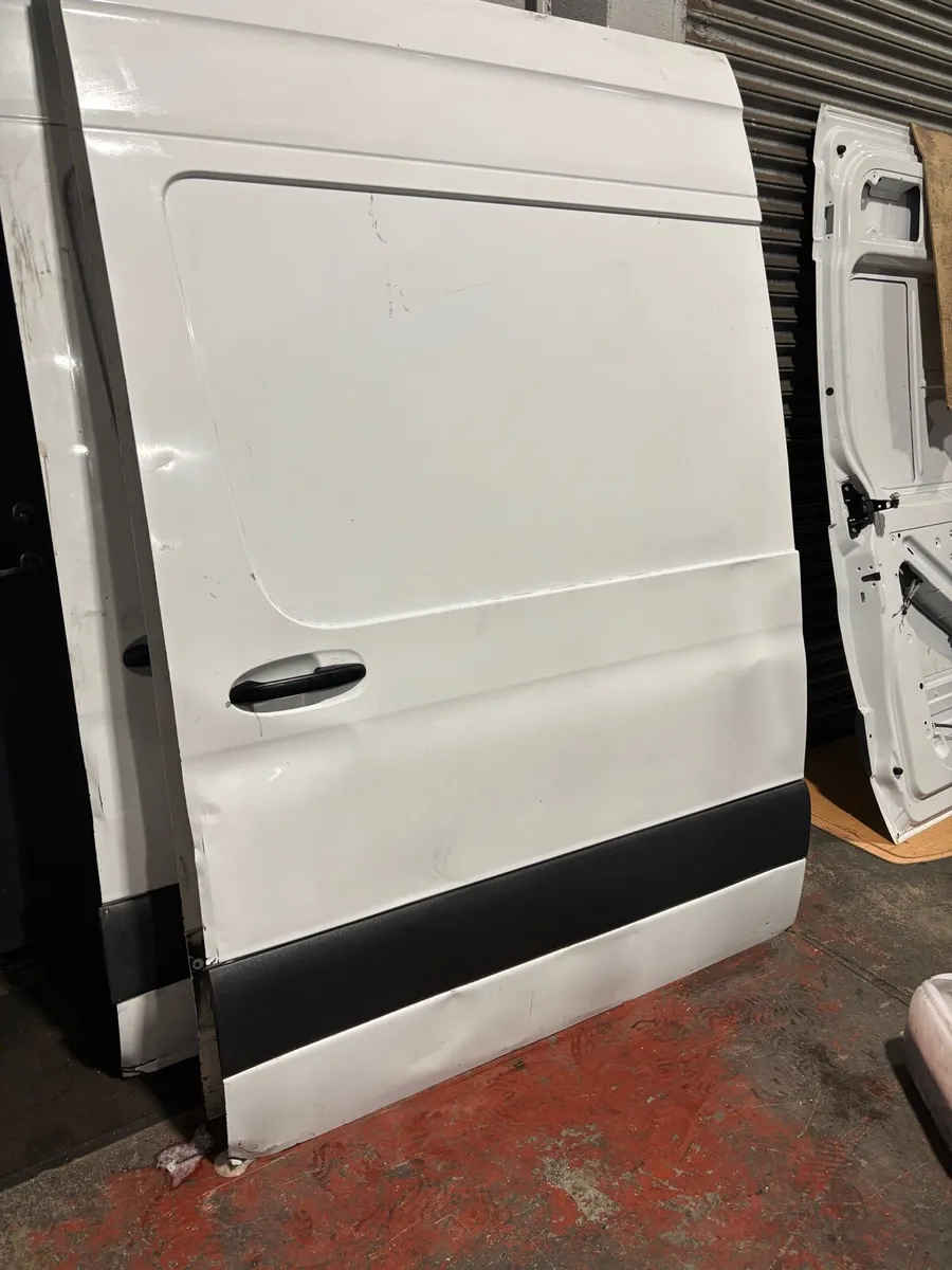 Mercedes Sprinter 315 side door 2020 - Image 1