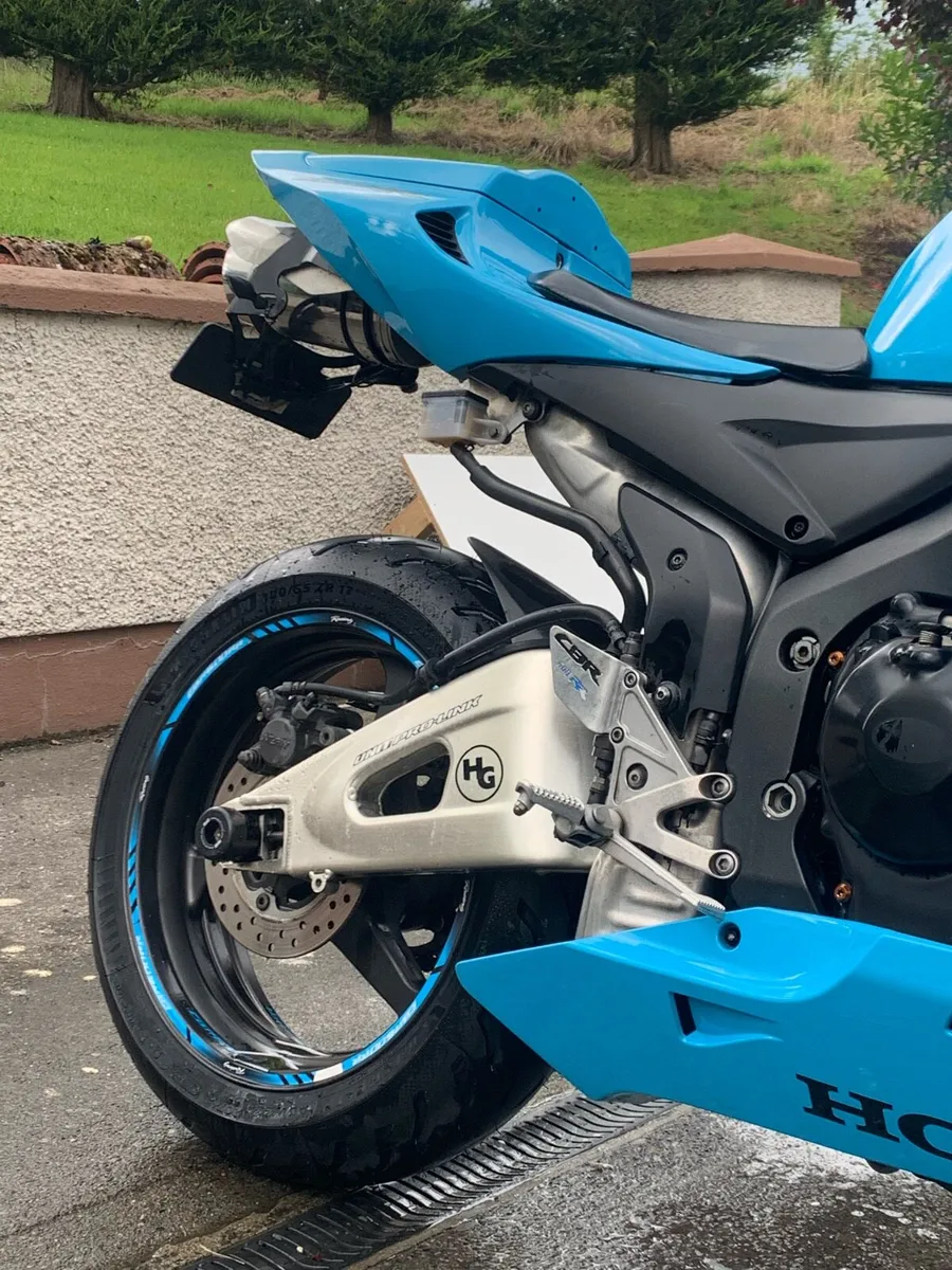 CBR 600rr - Image 3
