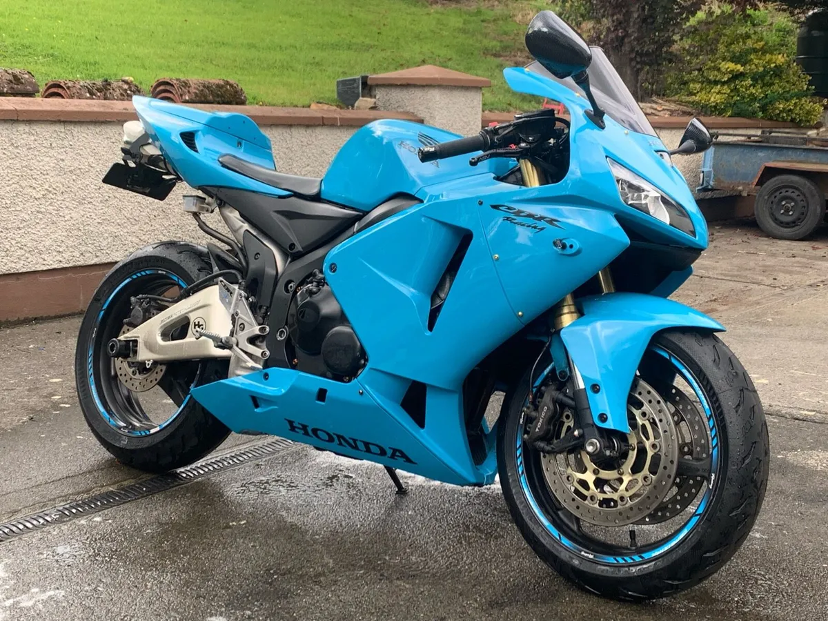 CBR 600rr - Image 1