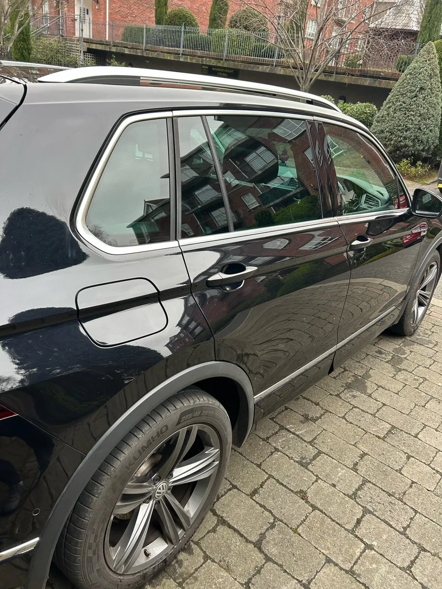 Volkswagen Tiguan R-Line 2019 150BHP Diesel2.0 TDI - Image 4