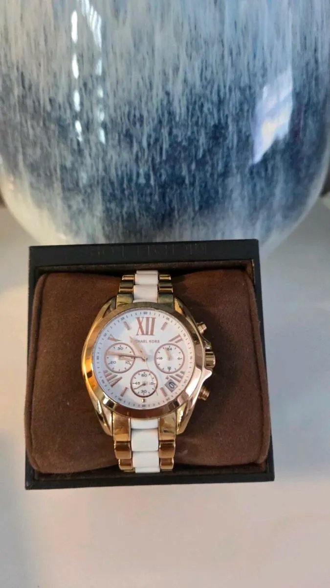 Micheal kors watch - Image 4