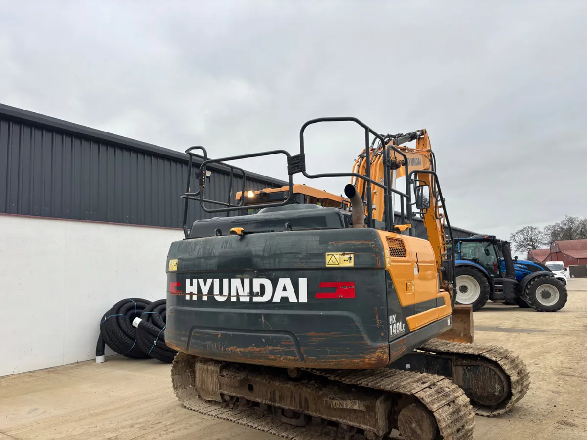 Hyundai dx140 year is 2020 - Image 2