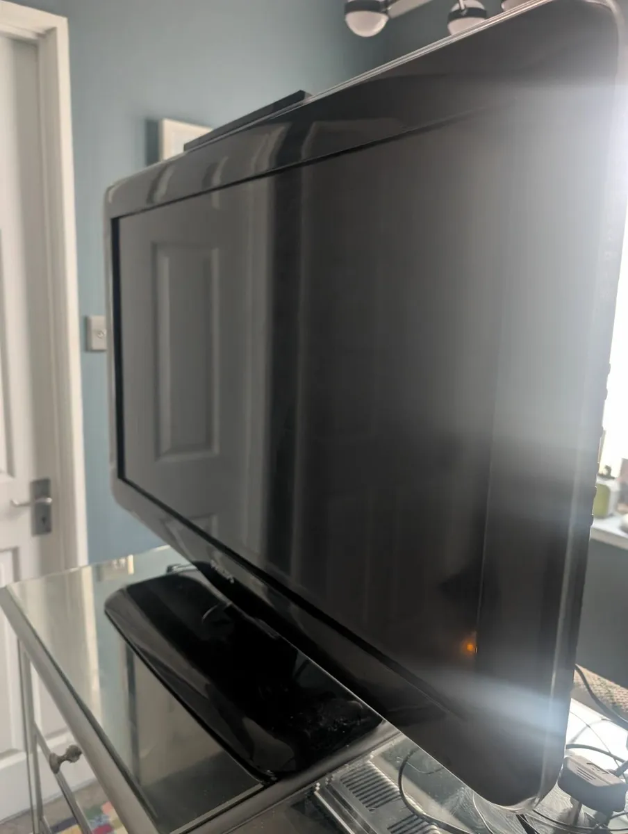 Phillips TV 28 inch Perfect working order - Image 3