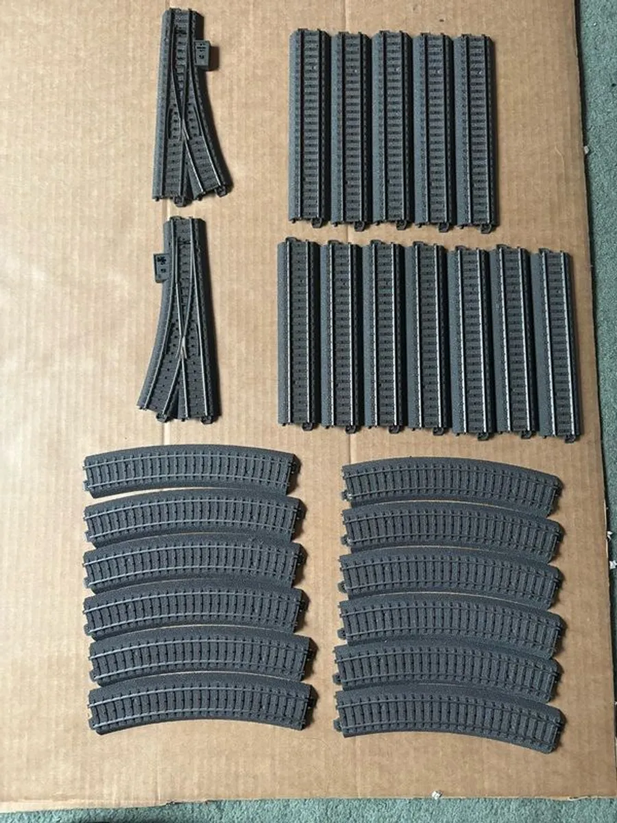 Trains and train set accessories - Image 2