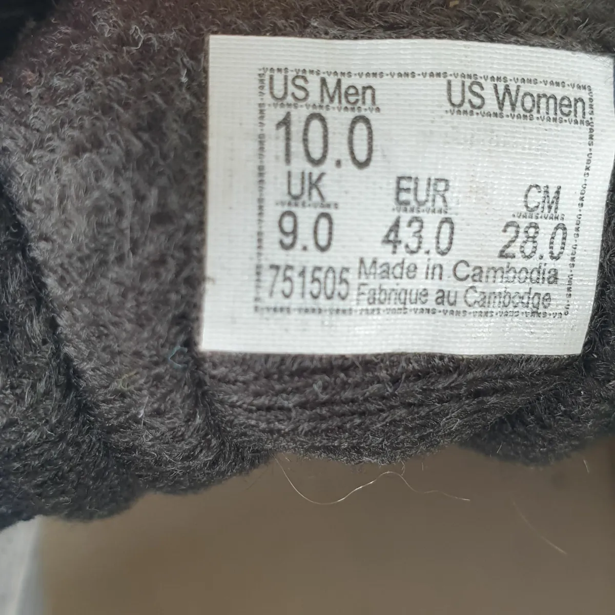 Vans triple black men's trainers size 9 - Image 4