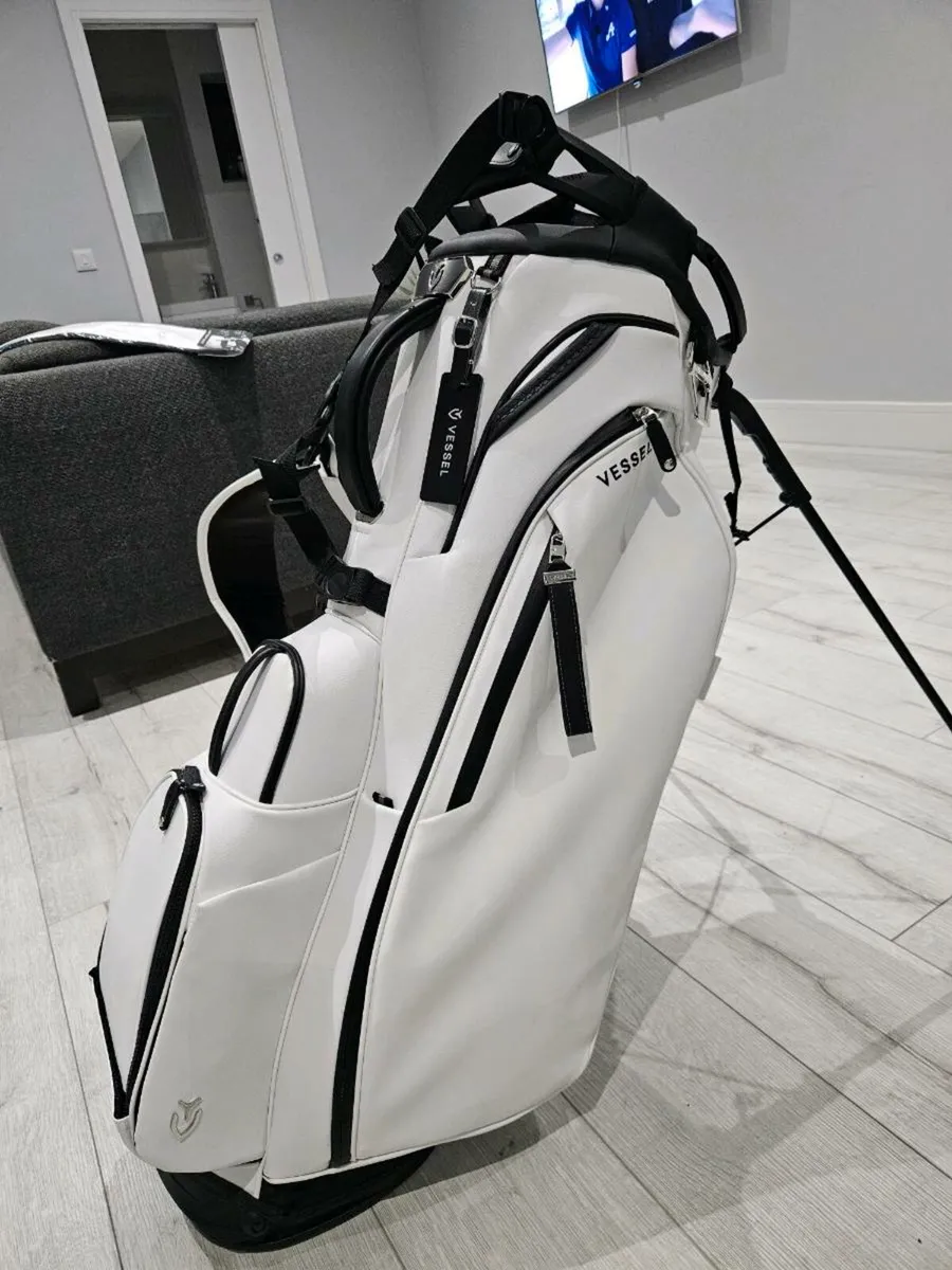 New vessel player 5 pro stand vag - Image 1